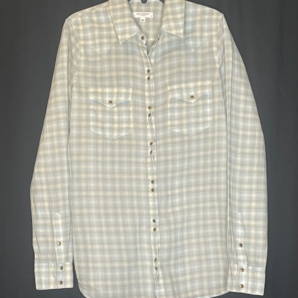 Equipment Femme Blue and white plaid snap down shirt
